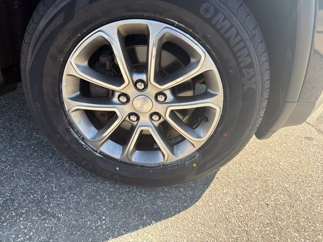 Used 2016 Black Jeep Limited image 20