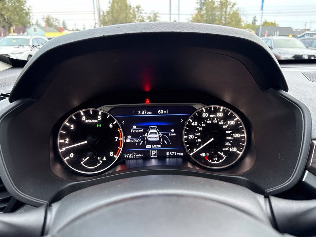 Used 2025 Glacier White Nissan 2.5 SV image 18