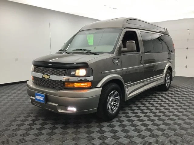 Used 2023 Bronze Chevrolet Explorer Limited SE image 13