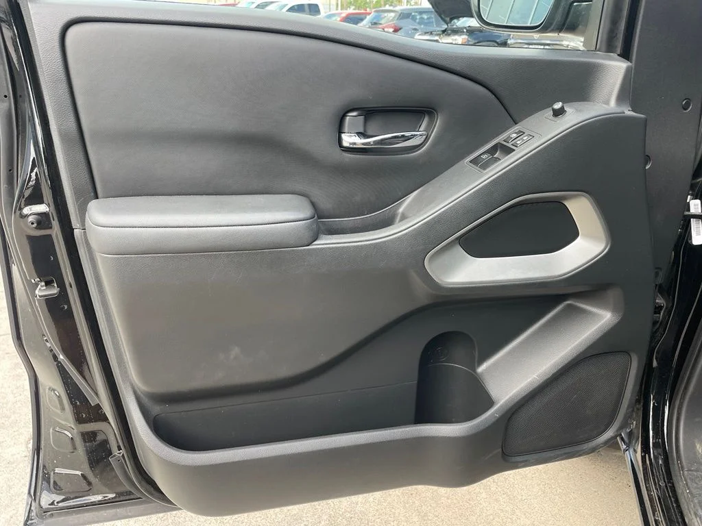 Used 2023 Black Nissan SV image 9