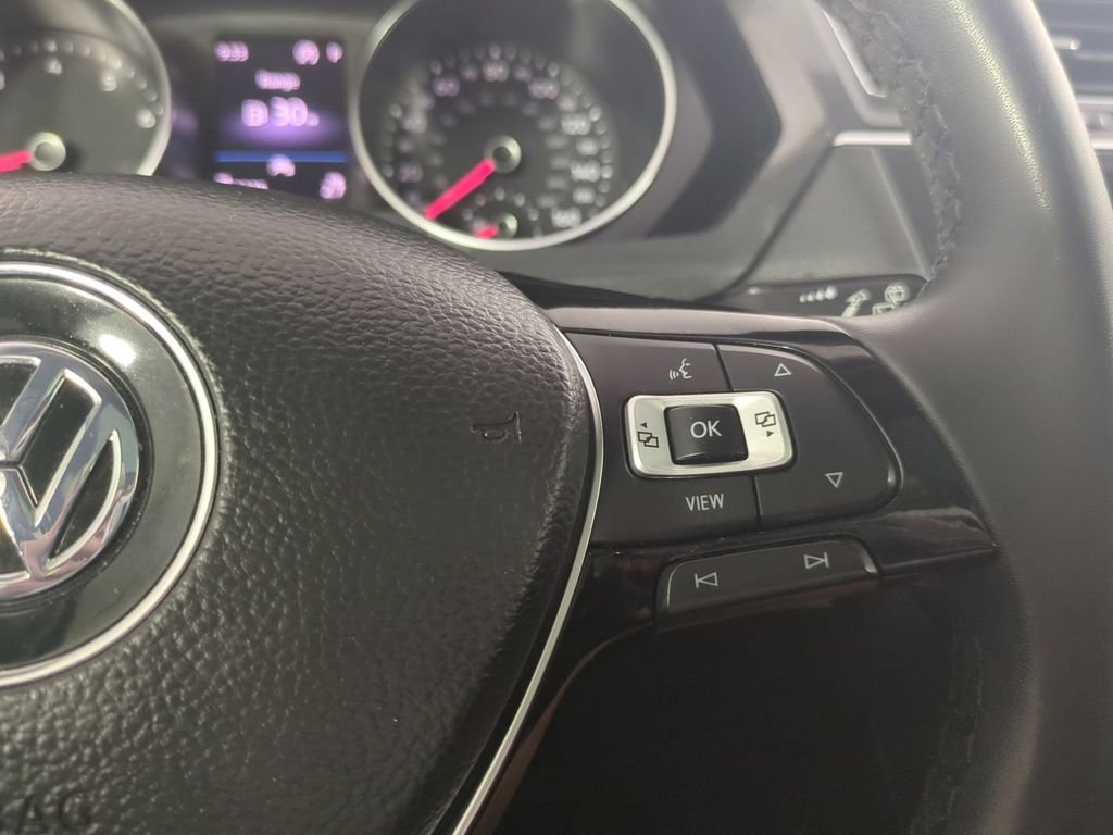 2020 Volkswagen Tiguan SE - Photo 33