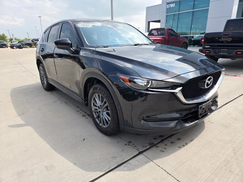 2017 Mazda CX-5 Touring auto's photo