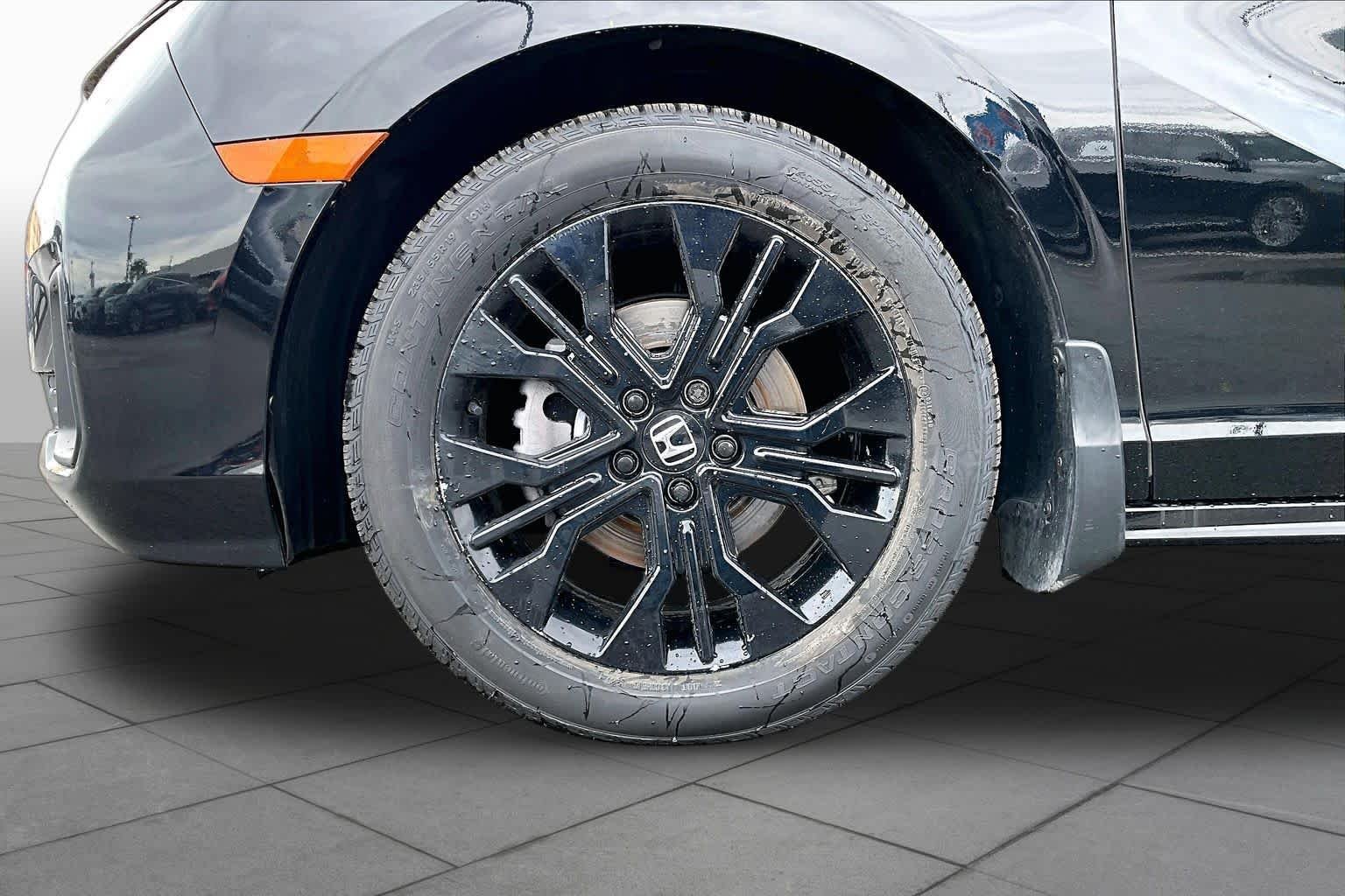 Used 2025 Crystal Black Pearl Honda Sport-L image 11