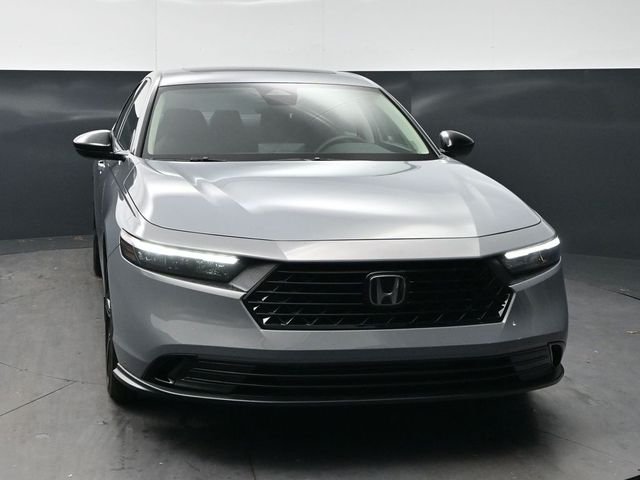 Certified Used 2026 Urban Gray Pearl Honda SE image 2