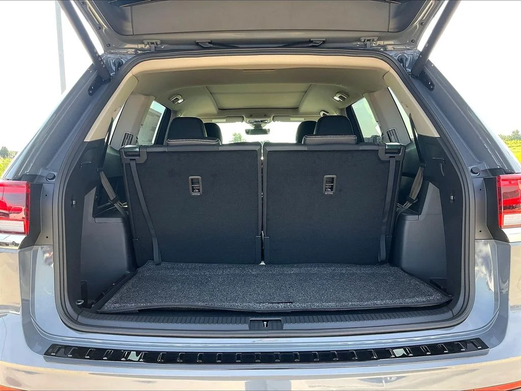 New 2026 Gray Volkswagen SE w/Technology image 17