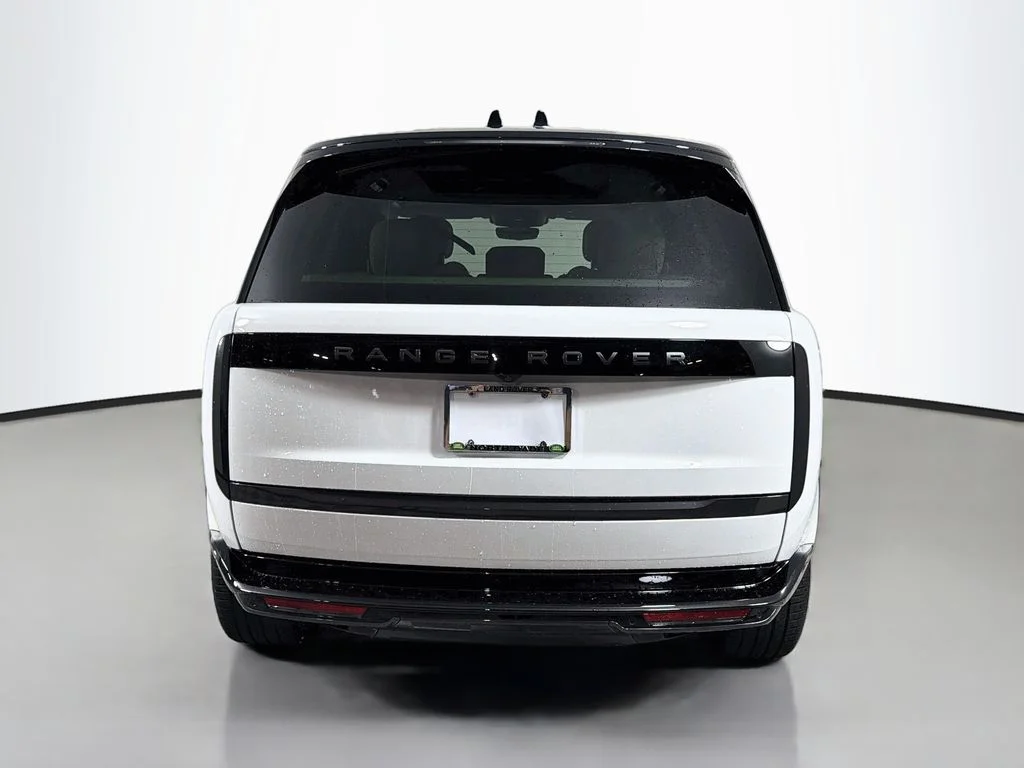 New 2027 Fuji White Land Rover SE image 6