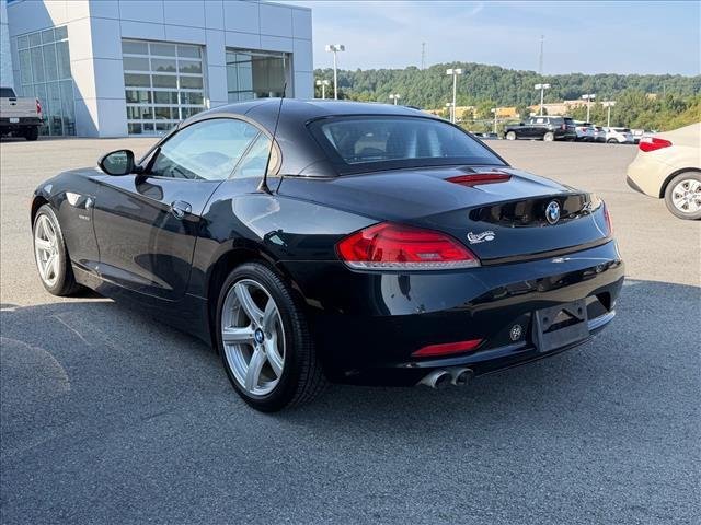 Used 2011 Black Sapphire Metallic BMW sDrive30i image 7