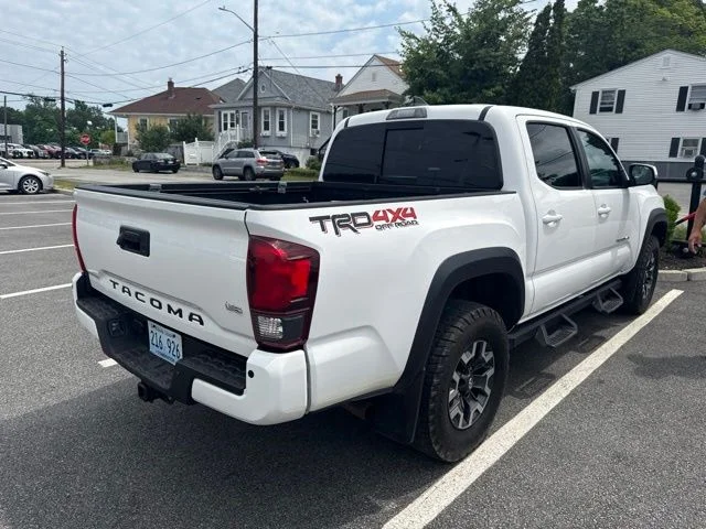 Used 2018 White Toyota TRD Off-Road image 4