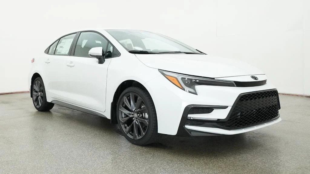 New 2026 Wind Chill Pearl Toyota SE image 9