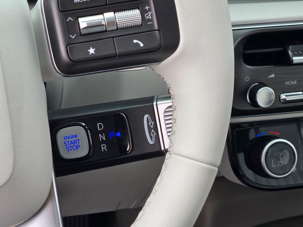 New 2026 Gray Pearl Hyundai SEL Premium 7P image 30