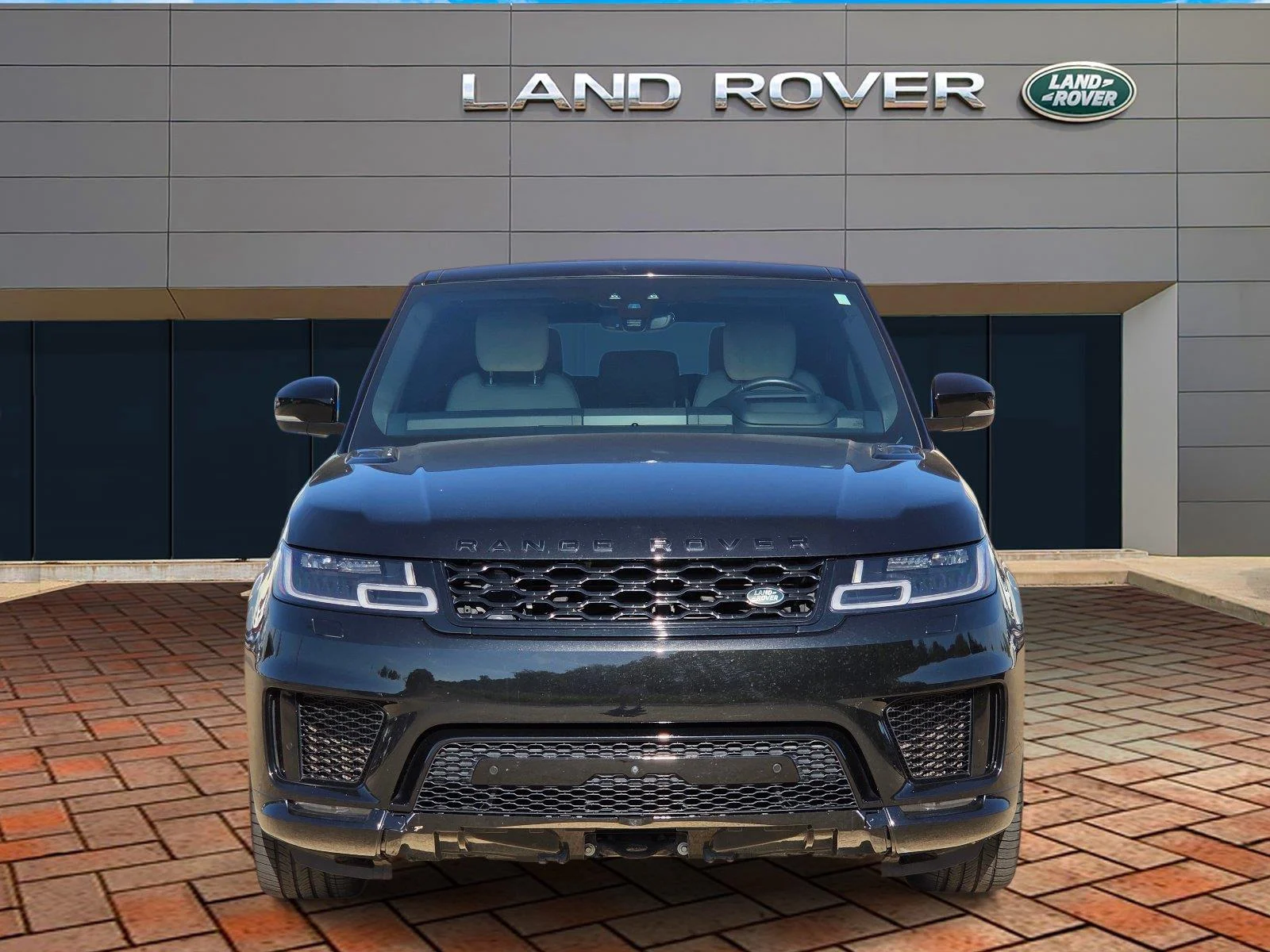 Used 2020 Narvik Black Land Rover HSE Dynamic image 2