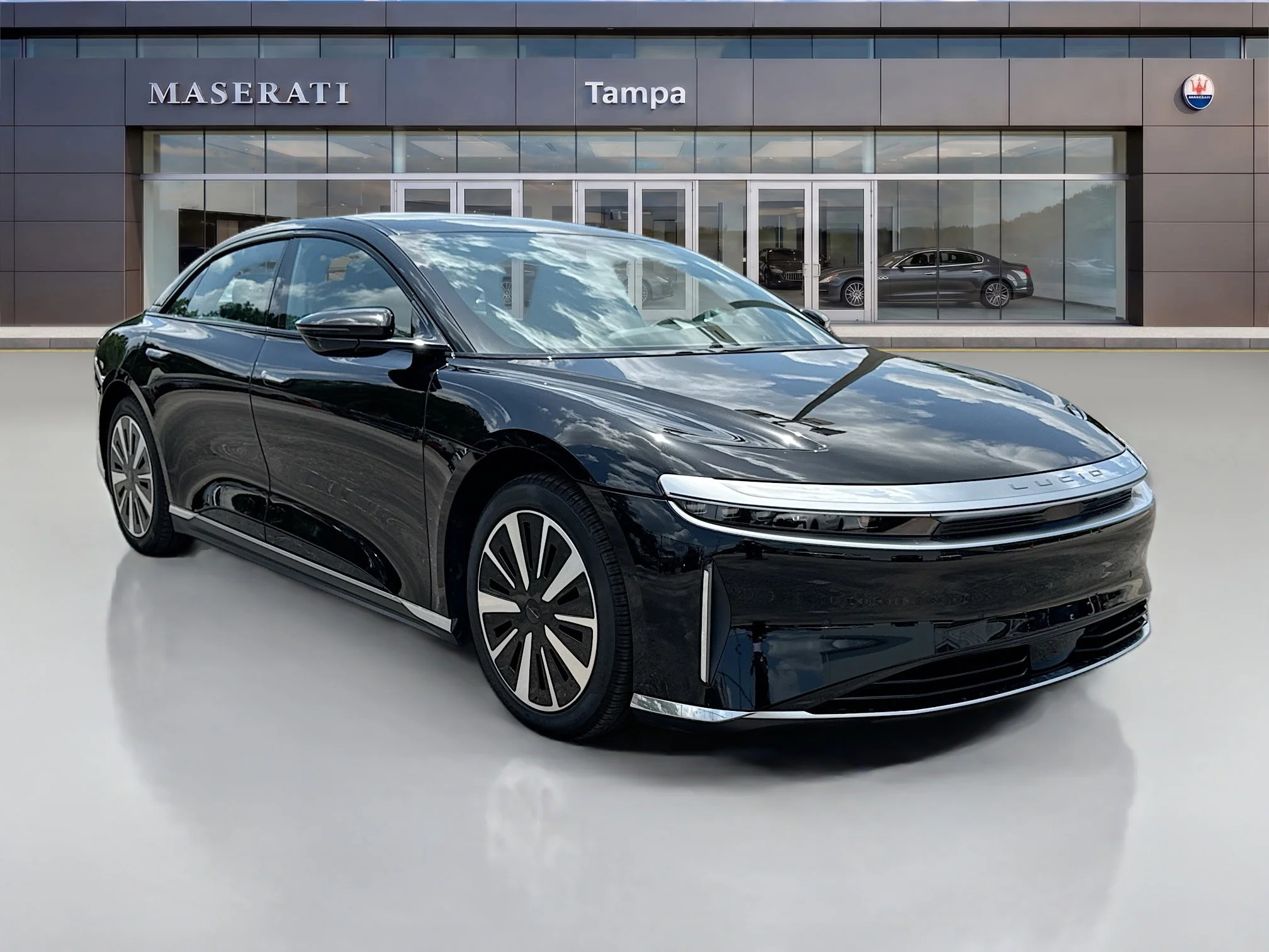 2024 Lucid Air Touring's photo