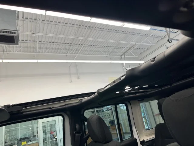 Used 2023 White Jeep Rubicon image 16