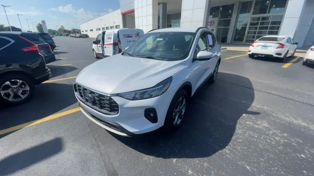 2025 Ford Escape ST-Line Select - Photo 6