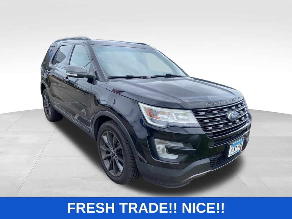 2017 Ford Explorer XLT 4WD's photo