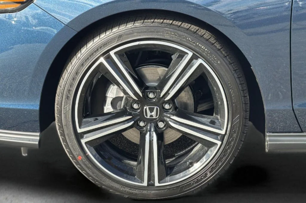 New 2026 Canyon River Blue Metallic Honda SE image 31