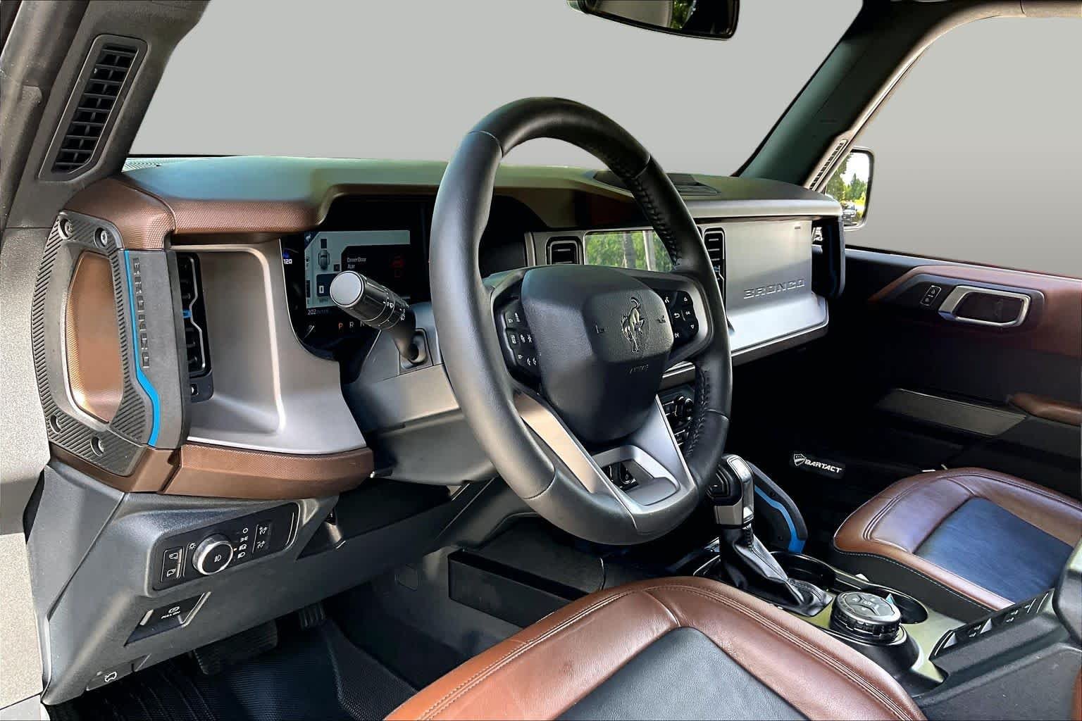 Used 2022 Shadow Black Ford Outer Banks image 18