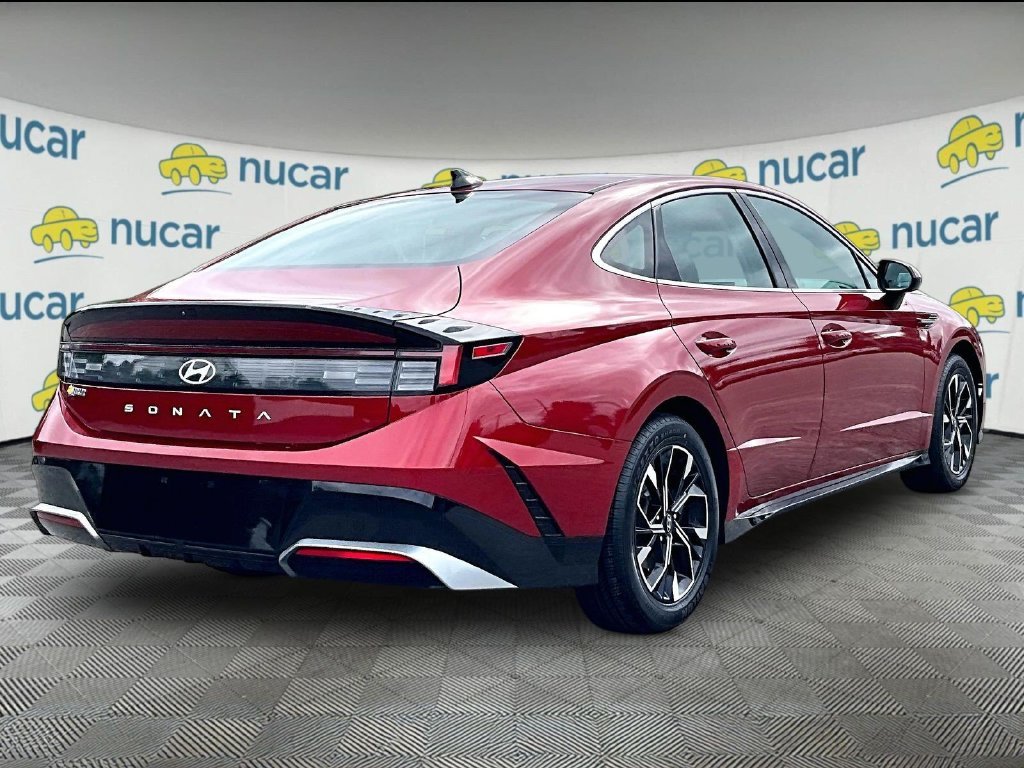Used 2025 Red Hyundai SEL image 6