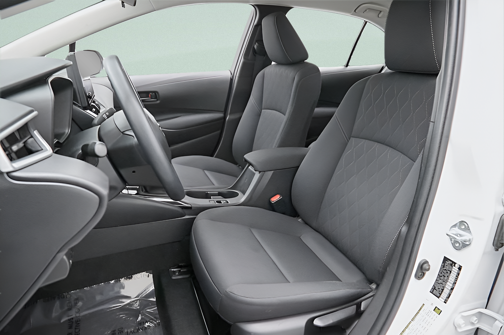 Used 2024 Ice Toyota LE image 19