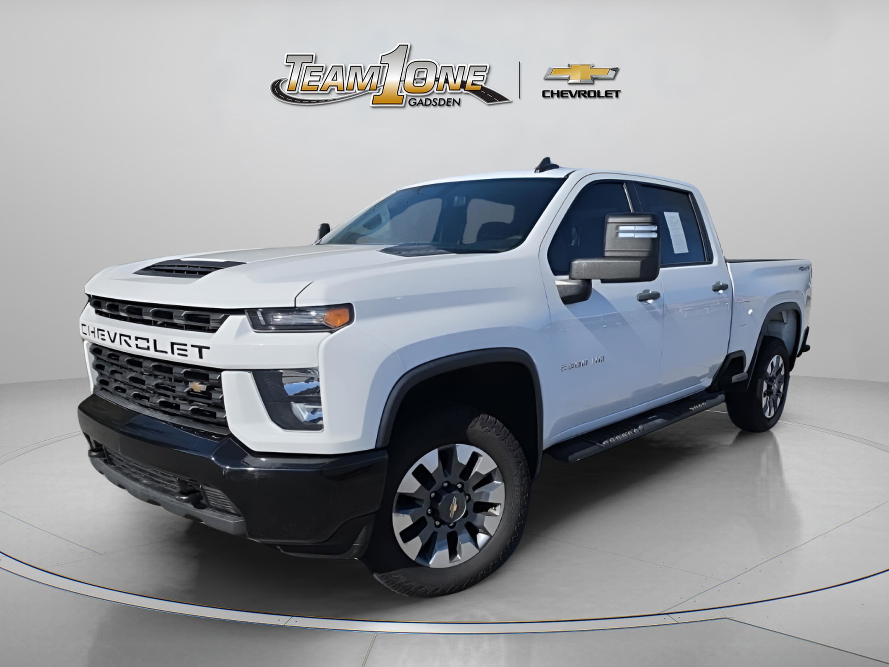 Used 2023 Summit White Chevrolet Custom image 3