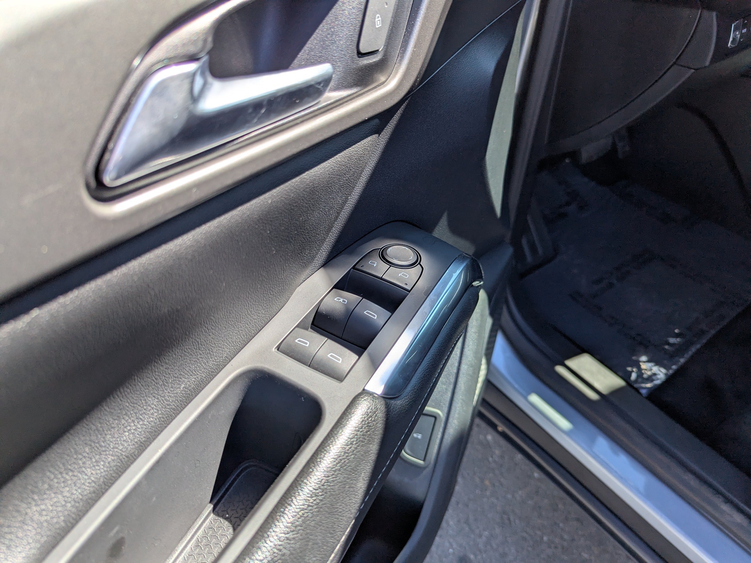 2024 Chevrolet Traverse 1LT - Photo 11