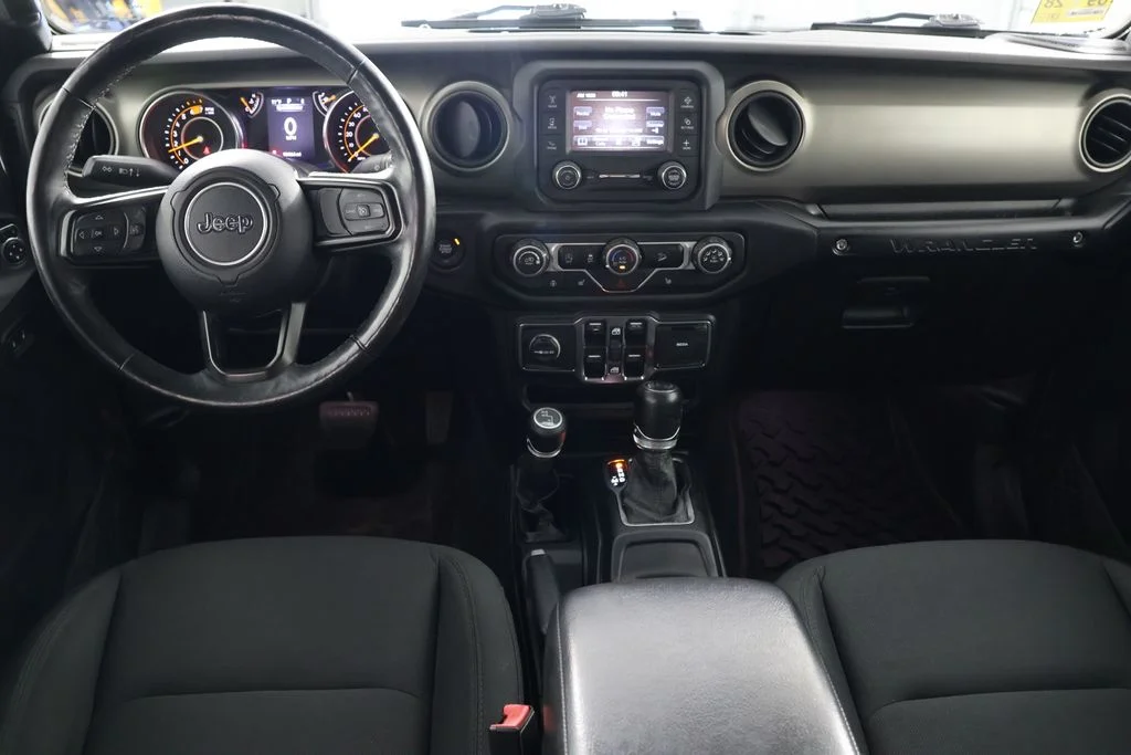 Used 2018 Gray Jeep Unlimited Sport S image 2
