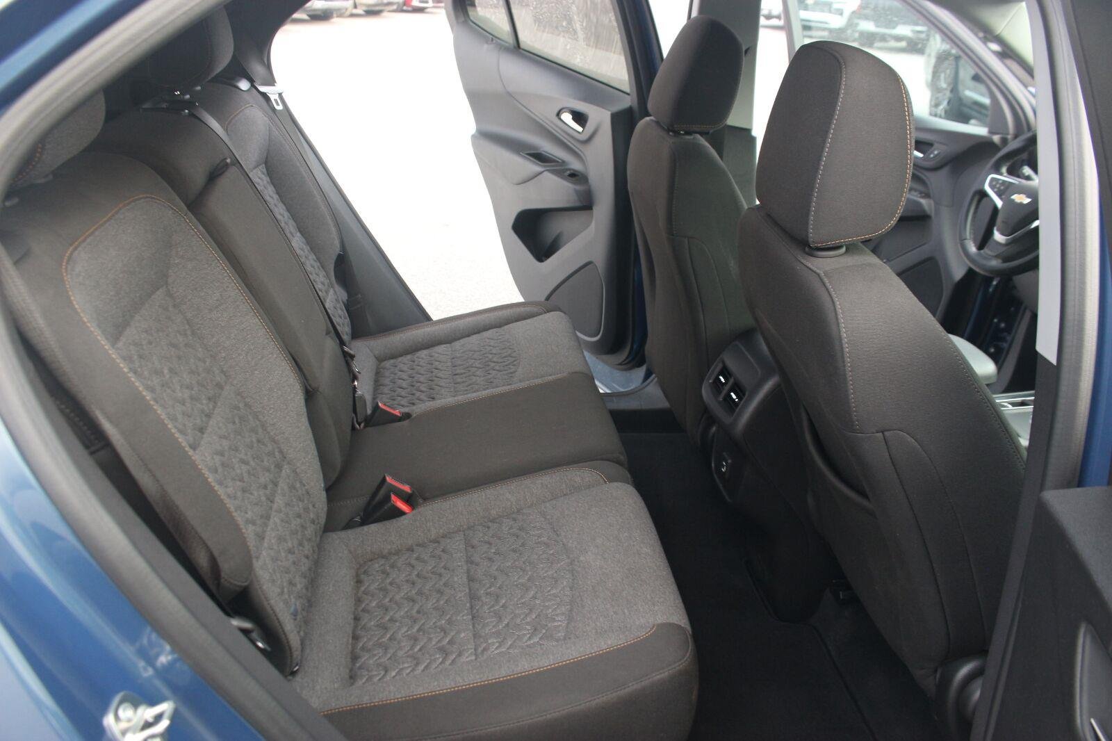 Used 2024 Lakeshore Blue Metallic Chevrolet LT image 32