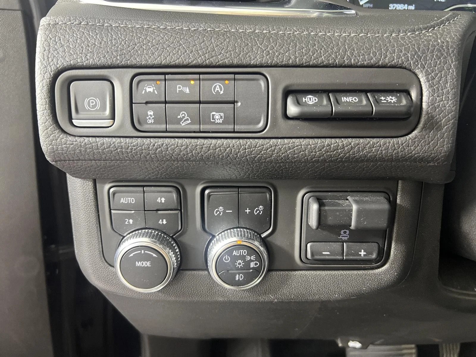 Used 2023 Onyx Black GMC Denali image 18