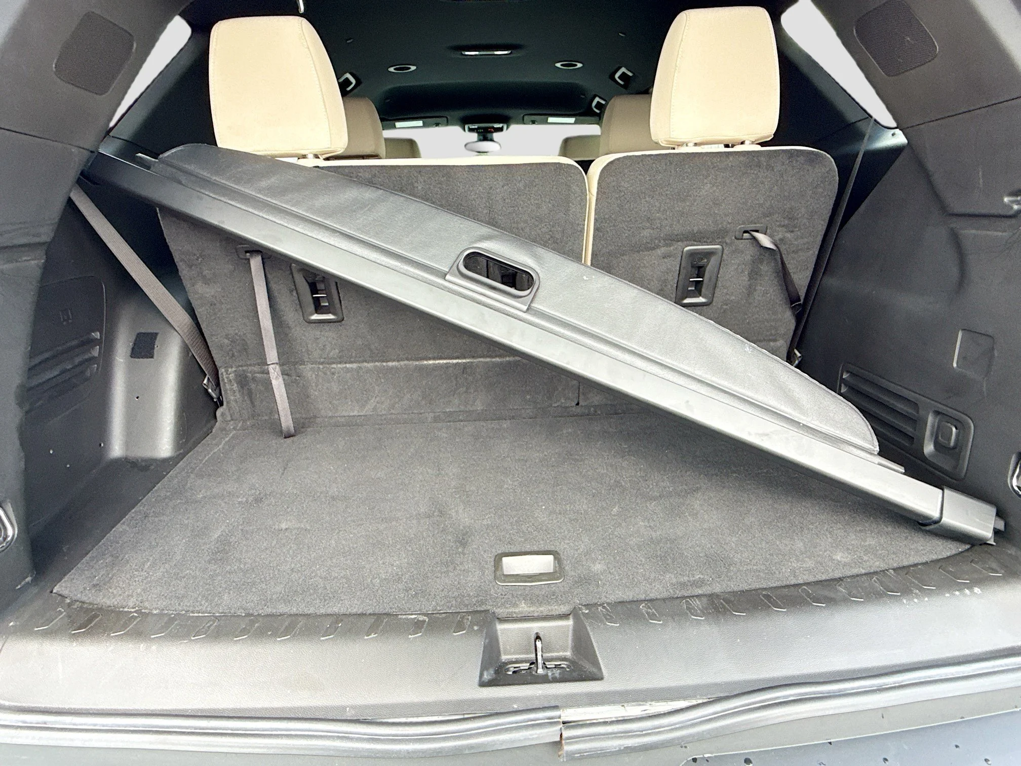 Used 2022 Summit White Chevrolet LS image 12
