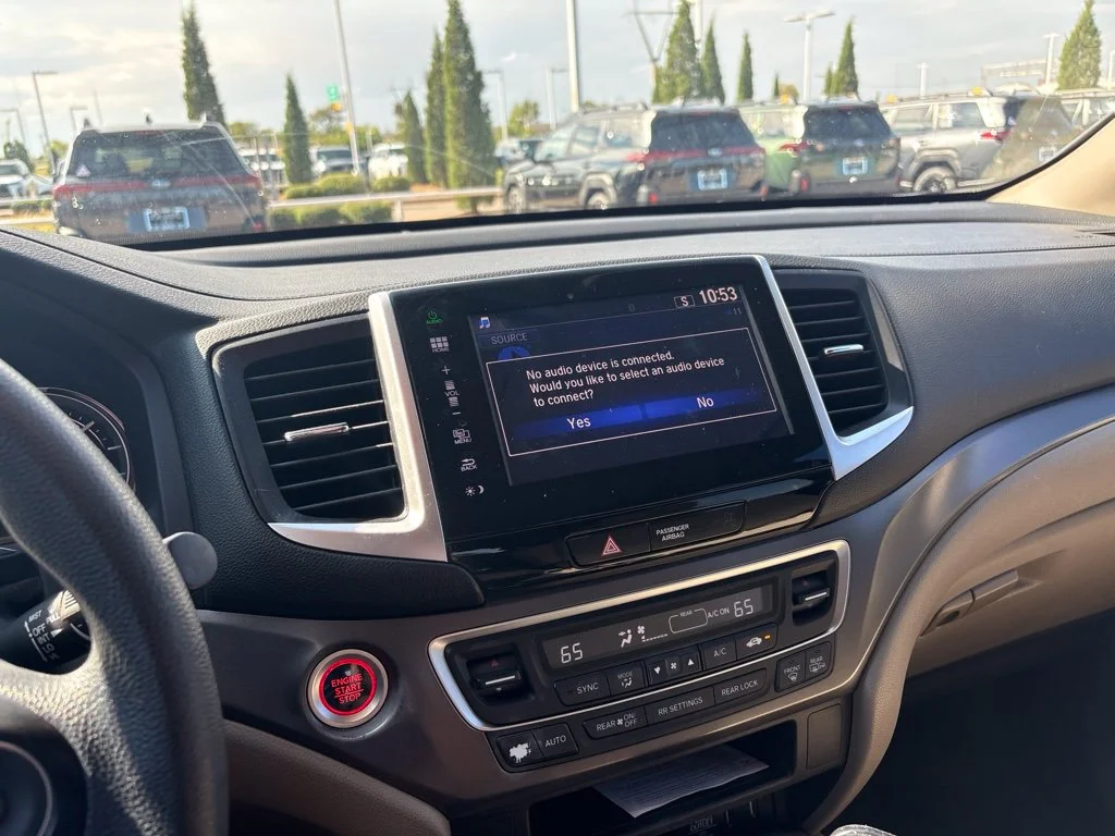 Used 2016 Red Honda EX image 3