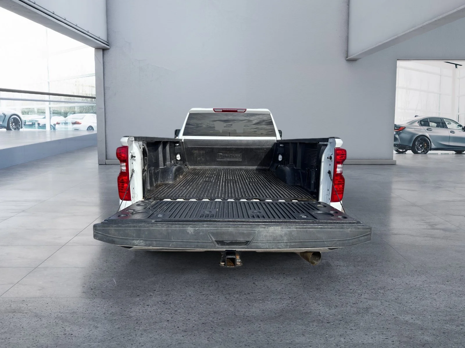 Used 2025 Summit White Chevrolet LT image 19