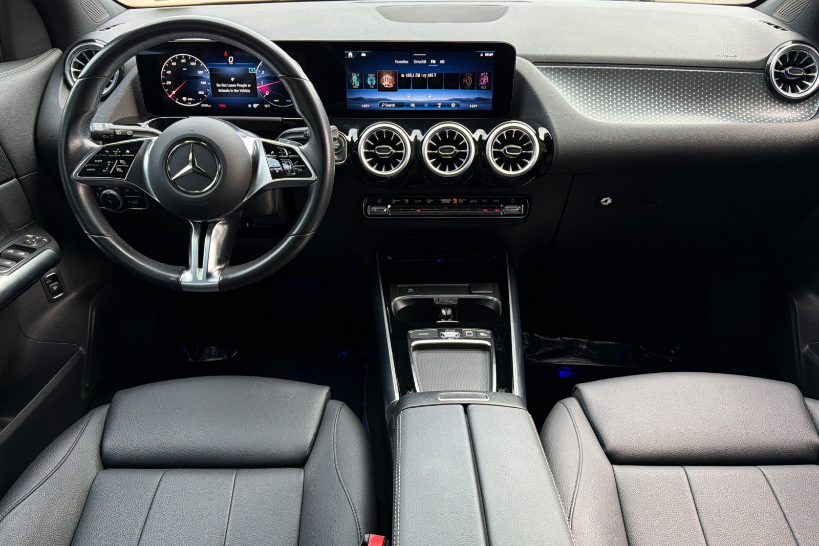 Certified Used 2025 Black Mercedes-Benz GLA 250 image 2