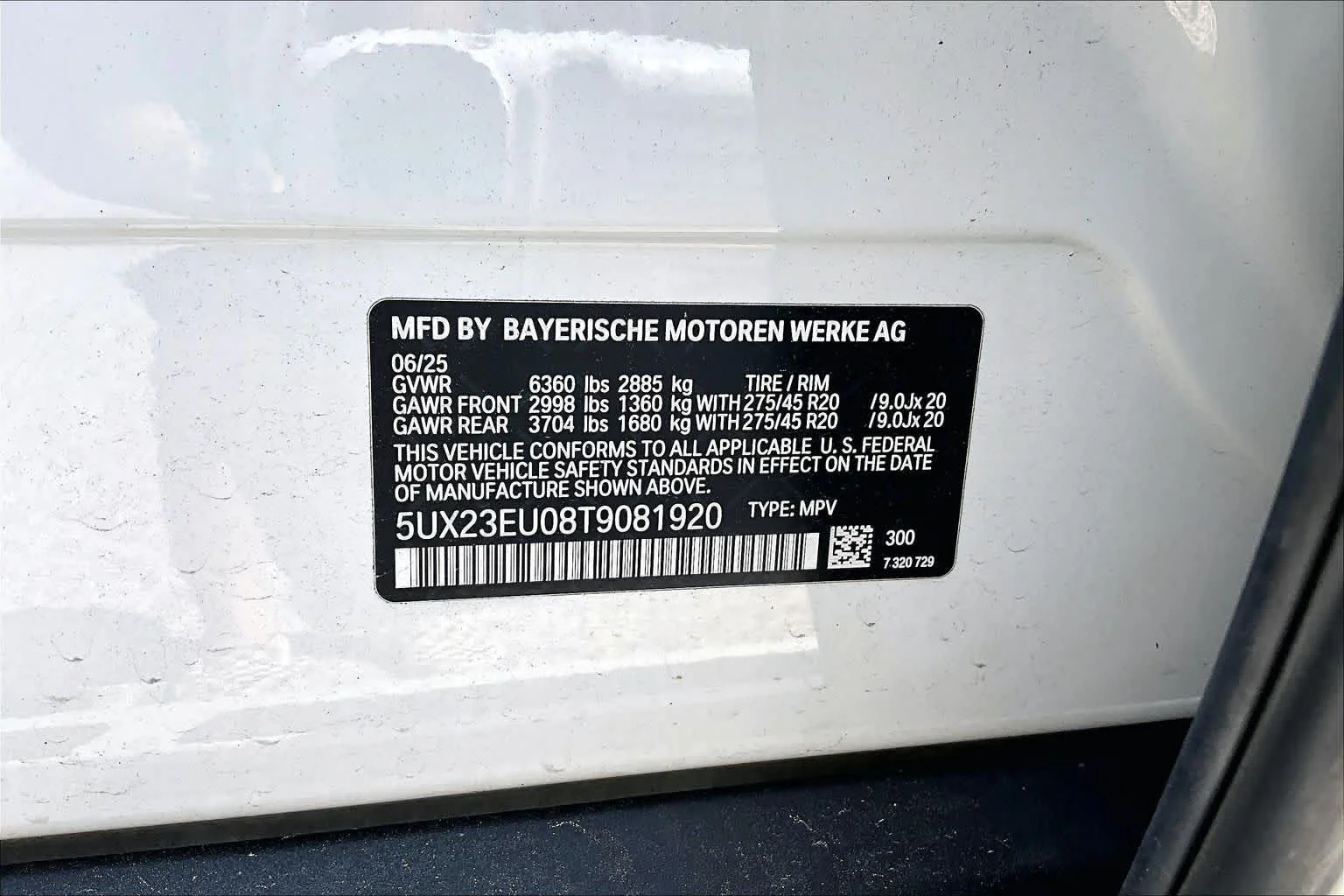 Certified Used 2026 Alpine White BMW xDrive40i image 34