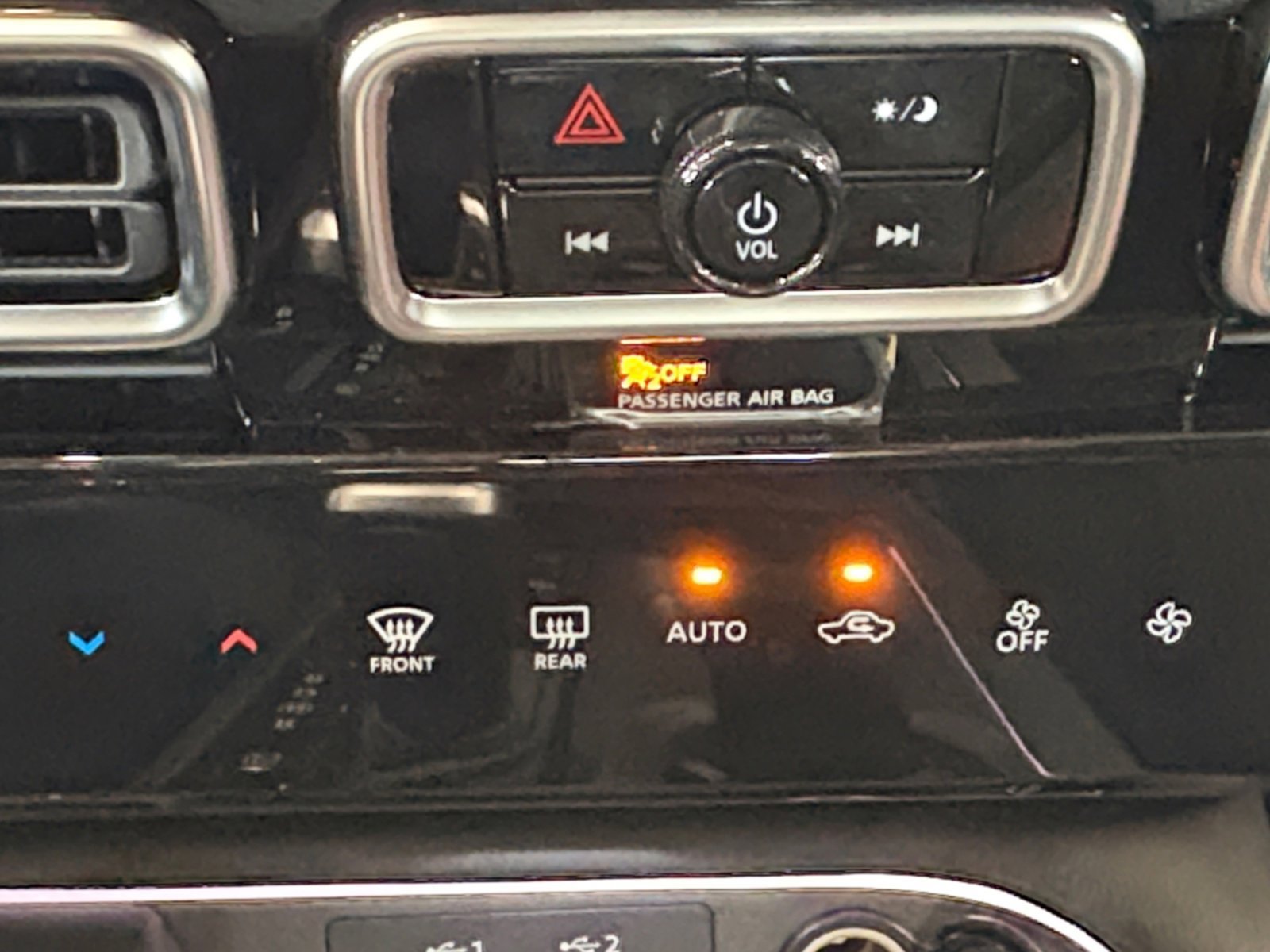 2026 Nissan Sentra SR - Photo 21