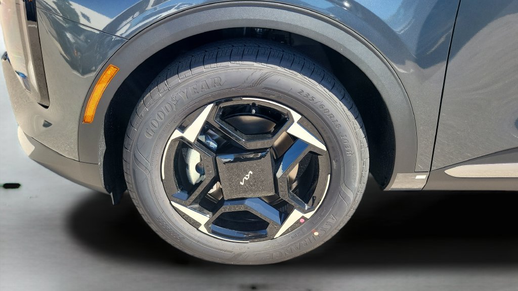 New 2027 Gravity Gray Kia EX image 26