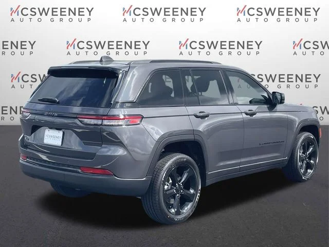 New 2025 Baltic Gray Metallic Clear-Coat Exterior Paint Jeep Altitude image 3