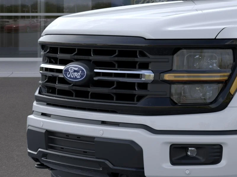 New 2026 Oxford White Ford XLT image 17