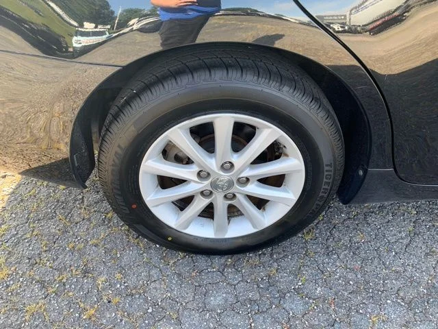 Used 2010 Black Toyota XLE image 40