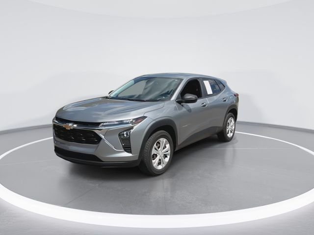 Used 2024 Gray Chevrolet LS image 5