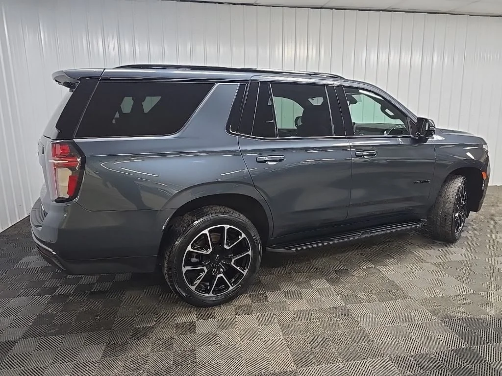 Used 2021 Gray Chevrolet RST image 3