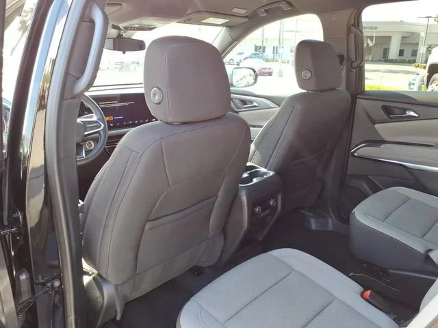 Used 2025 Mosaic Black Metallic Chevrolet LT image 10