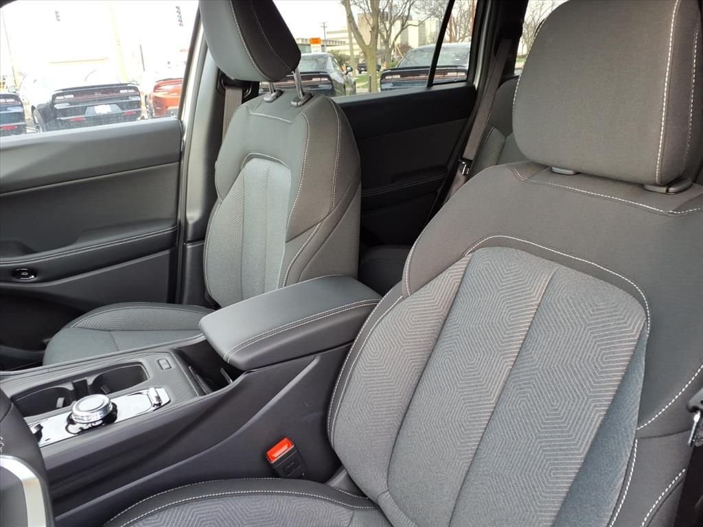 New 2026 Silver Zynith Clear-Coat Exterior Paint Jeep Laredo image 9