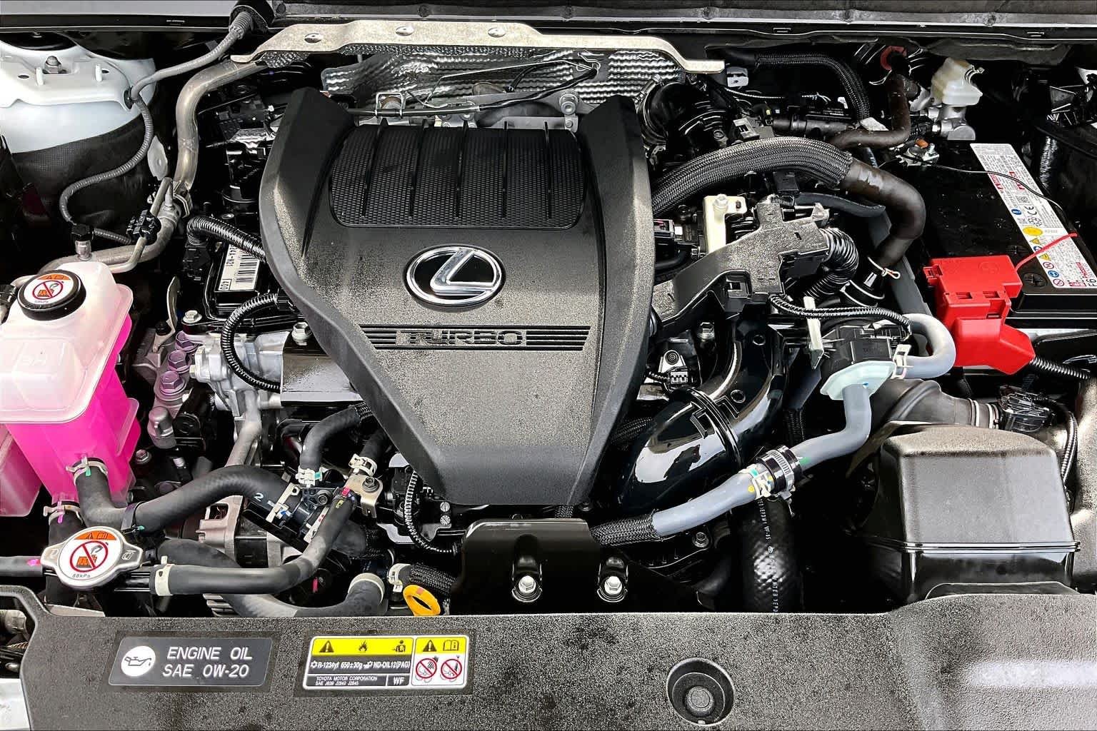Used 2025 Eminent White Pearl Lexus Premium image 32