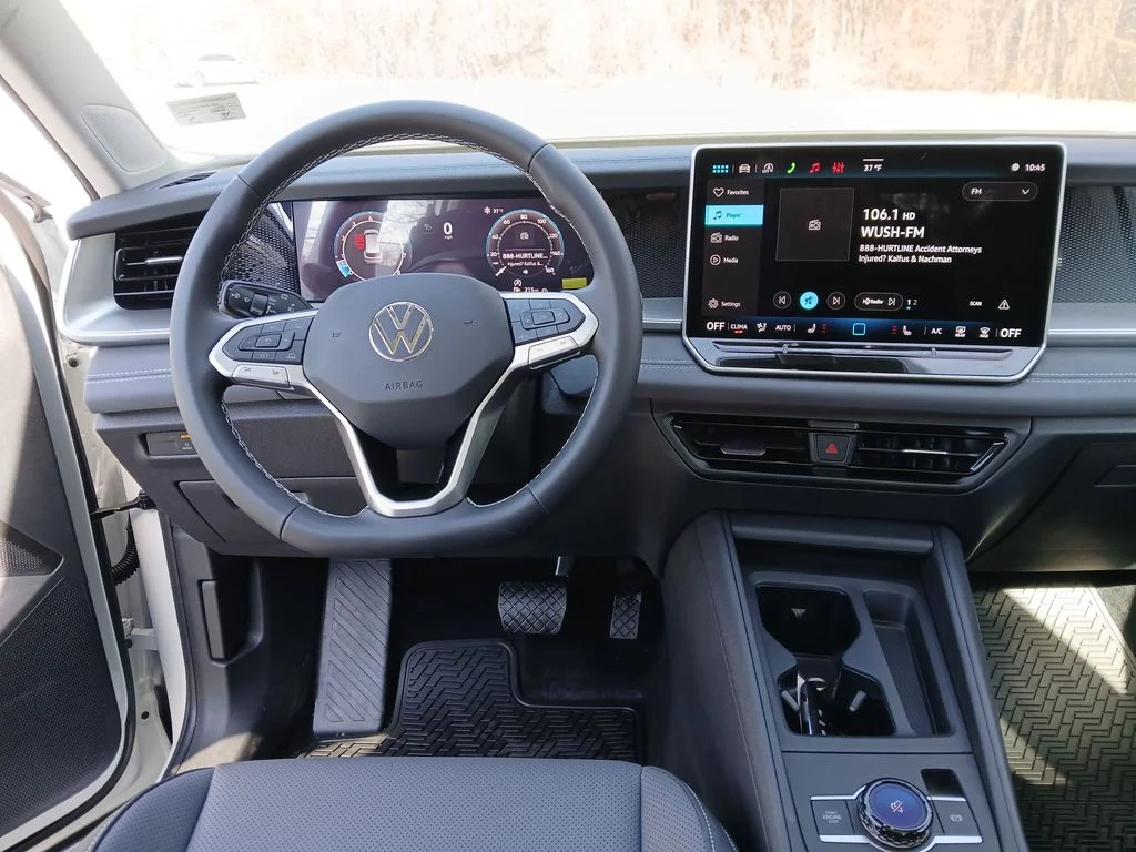 New 2026 White Volkswagen 2.0T SE image 13