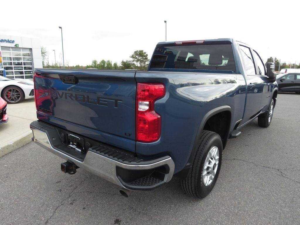 Used 2025 Lakeshore Blue Chevrolet LT image 7