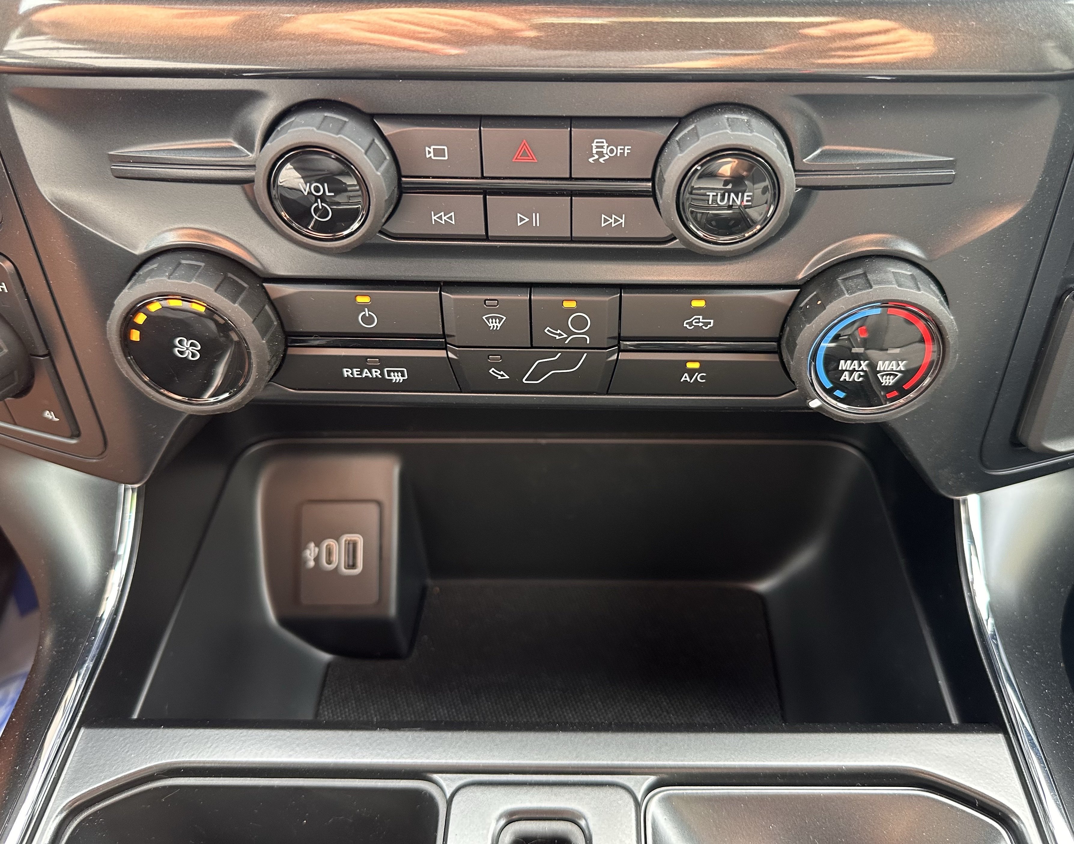 New 2026 Oxford White Ford STX® image 27