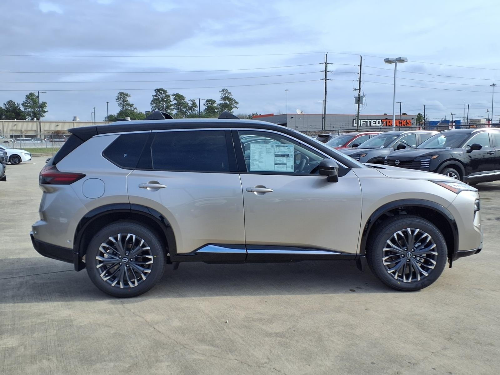 2026 Nissan Rogue Platinum Silver at Robbins Nissan