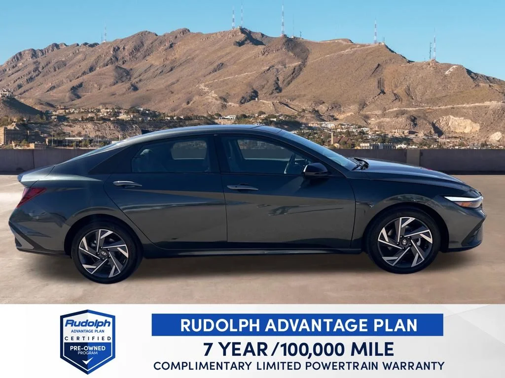 Used 2025 Gray Hyundai SEL Sport image 7