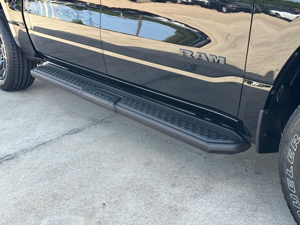 New 2026 Diamond Black Crystal Pearl-Coat Exterior Paint RAM Express image 7