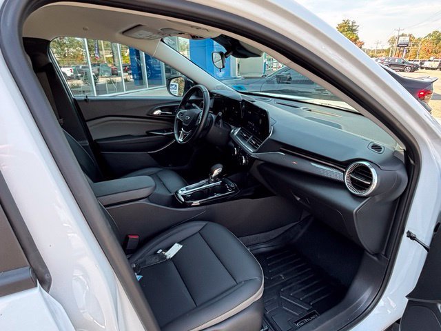 2024 Chevrolet Trax Activ - Photo 16